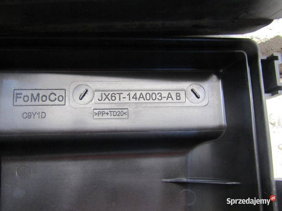 SKRZYNKA OBUDOWA BEZPIECZNIKÓW 10 FORD FOCUS MK4 sprzedam