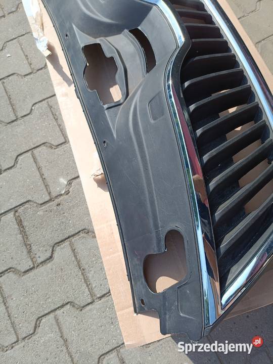 Skoda Rapid atrapa przednia grill 5JA853668 osobowe podkarpackie Krosno