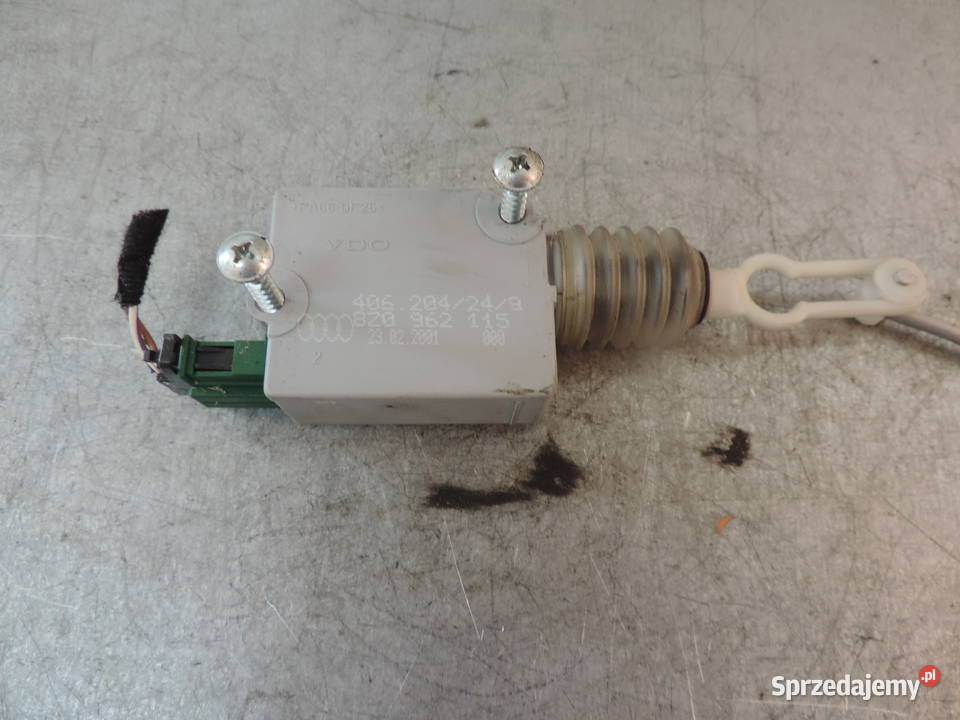 AUDI A2 SIŁOWNIK ZAMKA KLAPY BAGAŻNIKA 8Z0962115