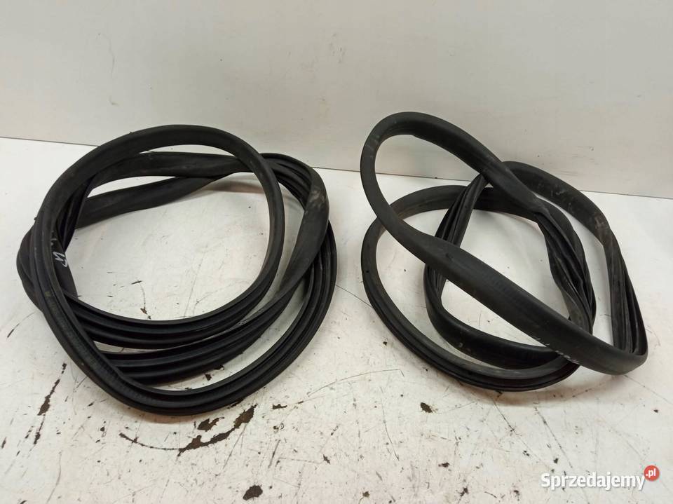 USZCZELKA DRZWI LEWY PRAWY PRZÓD KPL KAROSERYJNA sprzedam