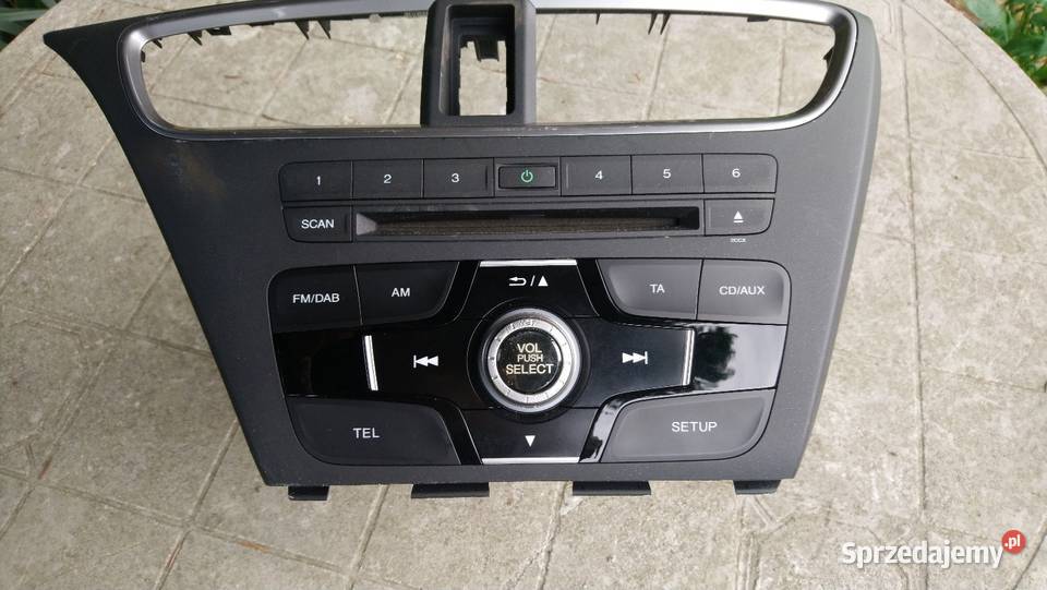 Radio odtwarzacz CD z panelem sterującym do Brwinów