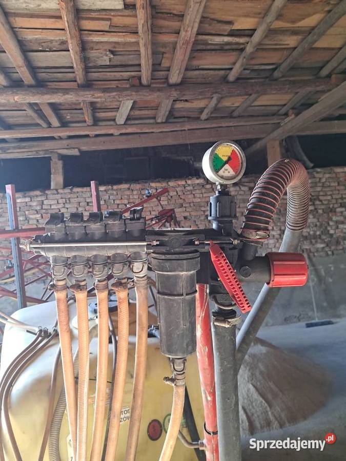 Opryskiwacz PILMET 1000l 15m lance opolskie