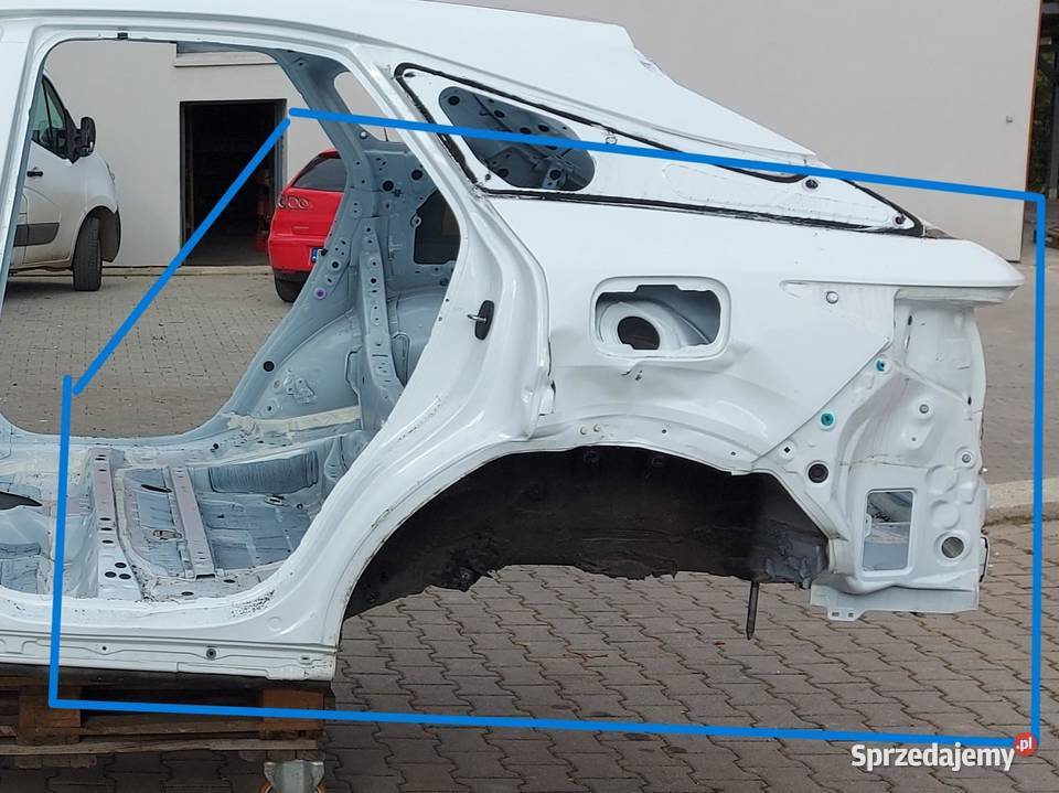 LEXUS RX500H V 5 2023 TYŁ DUPA PAS TYŁ BŁOTNIKI