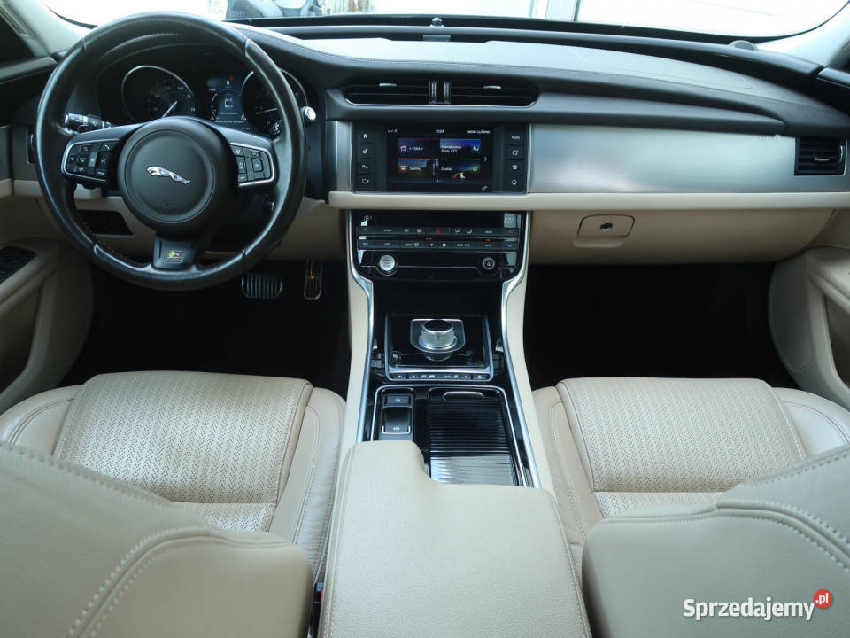 Jaguar XF 20d łopatki zmiany biegów mazowieckie Piaseczno