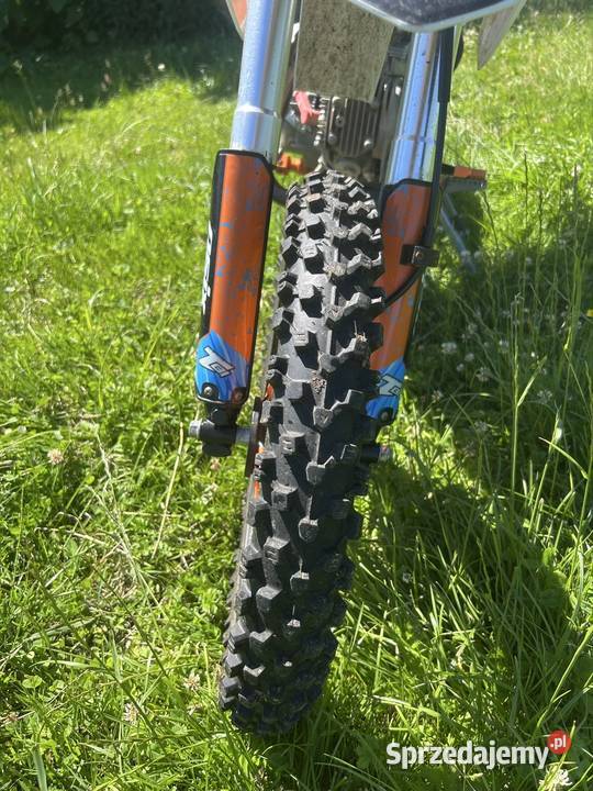 Asix DT 125 Ustrzyki Dolne