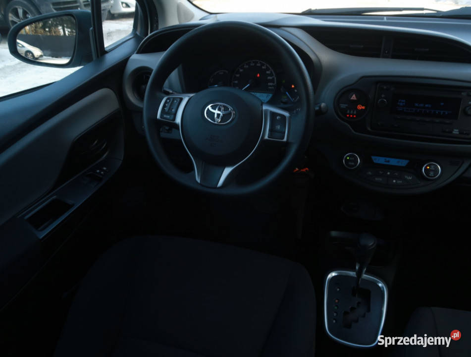 Toyota Yaris 15 VVTi Hybrid ASR (kontrola trakcji) Katowice