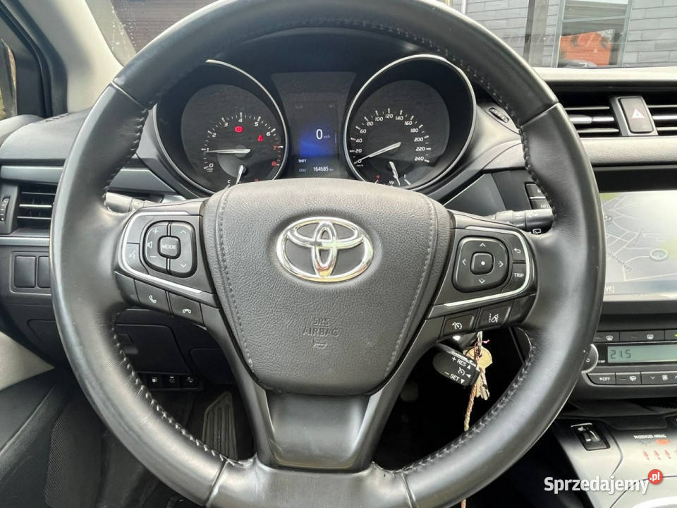 Toyota Avensis III 2009 manualna wielkopolskie Sadlno