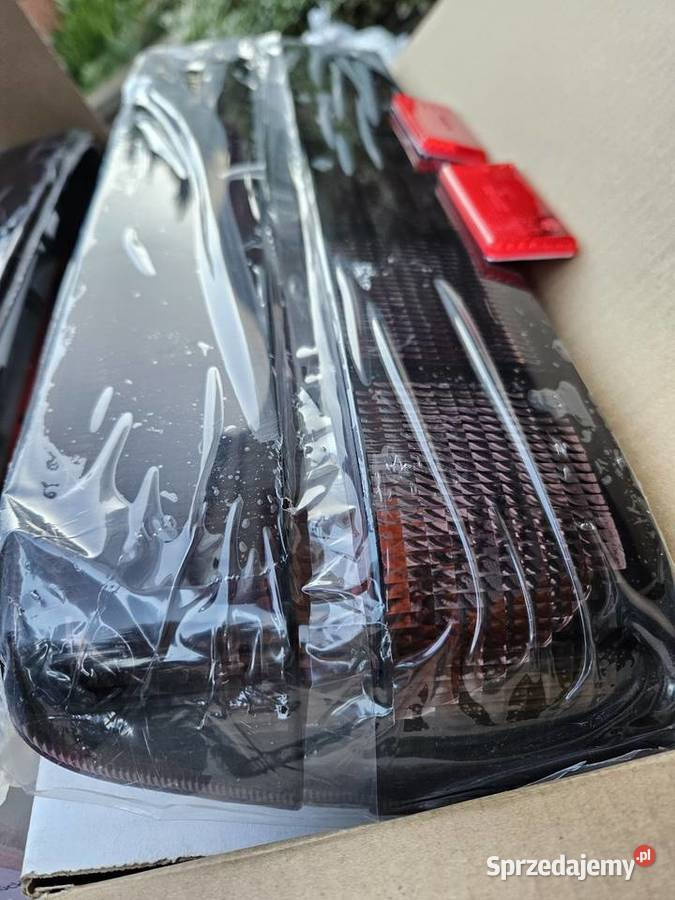 Startec Bmw e30 lampy tył