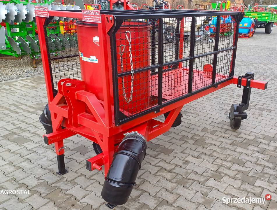 Ścielarka słomy do truskawek SELMAR AGROSTAL