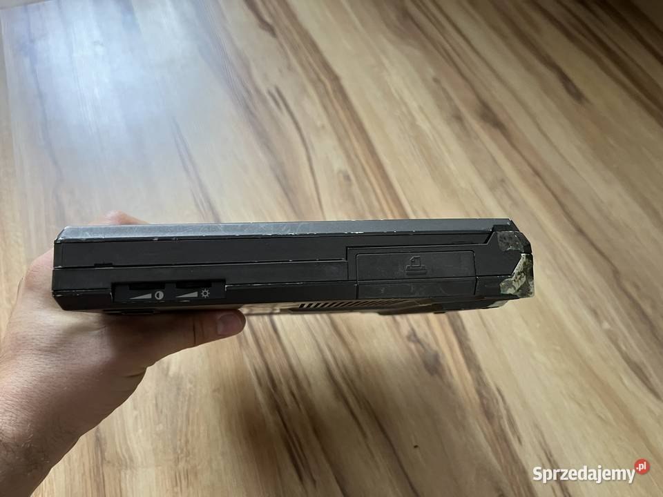 Zabytkowy laptop ASI Computer EL386S25 Brzana