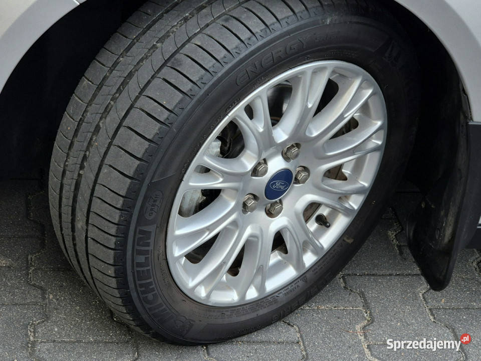 Ford Focus 16MPi 105 Titanium wielofunkcyjna kierownica Węgrów