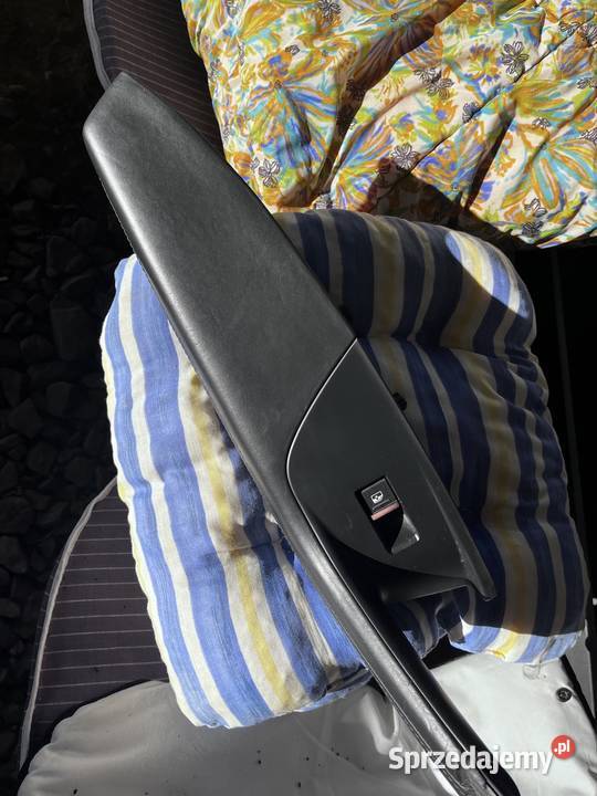 Audi a6 c8 skorzane czesci boczkow panelow Lesko