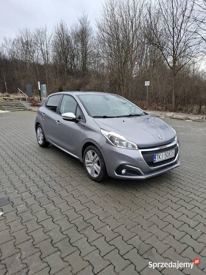 Peugeot 208 12b welurowa tapicerka świętokrzyskie Jaworznia