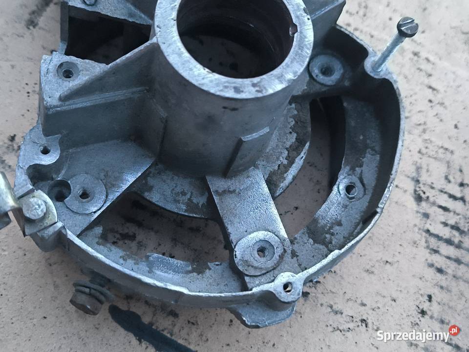 Fiat 126p obudowa alternatora Stalowa Wola