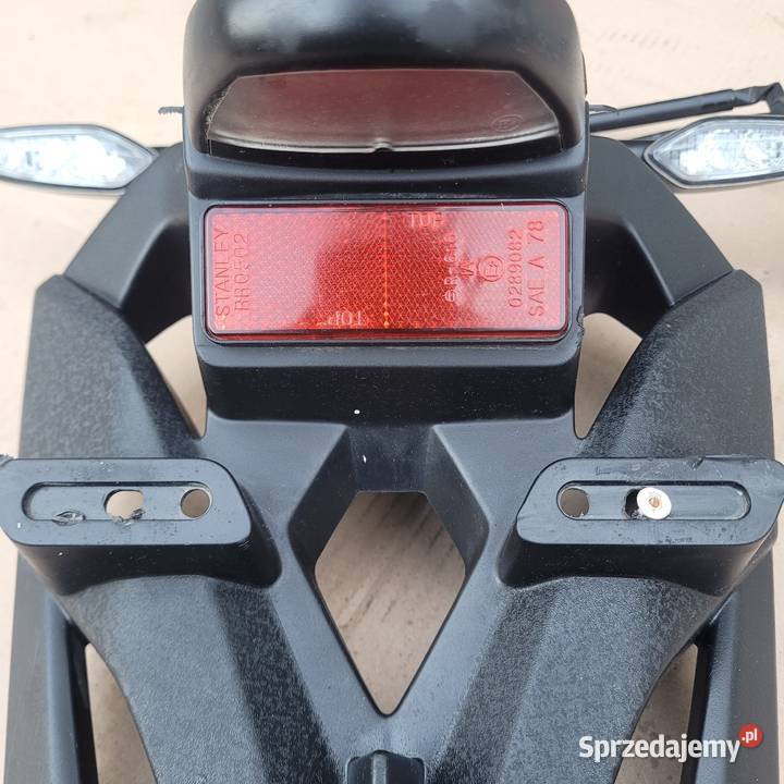 Yamaha T Tmax mocowanie tablicy kierunkowskazy Nowy Tomyśl