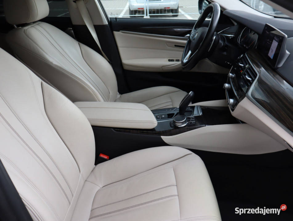 BMW 5 520d xDrive Piaseczno