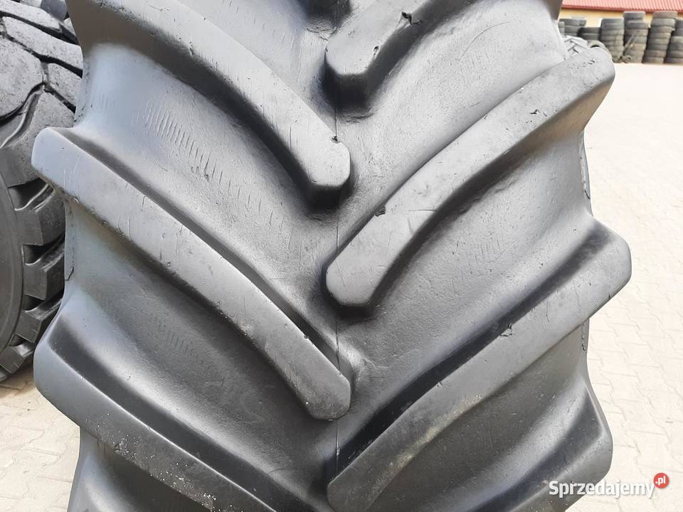 Opona używana rolnicza 80065R32 305R32 Zaścianki sprzedam