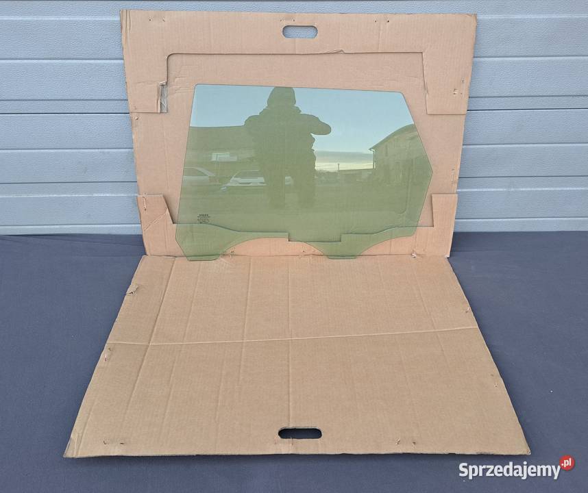 Szyba Lewy Tył Volvo V50 20032012 Oryginał Mielęcin