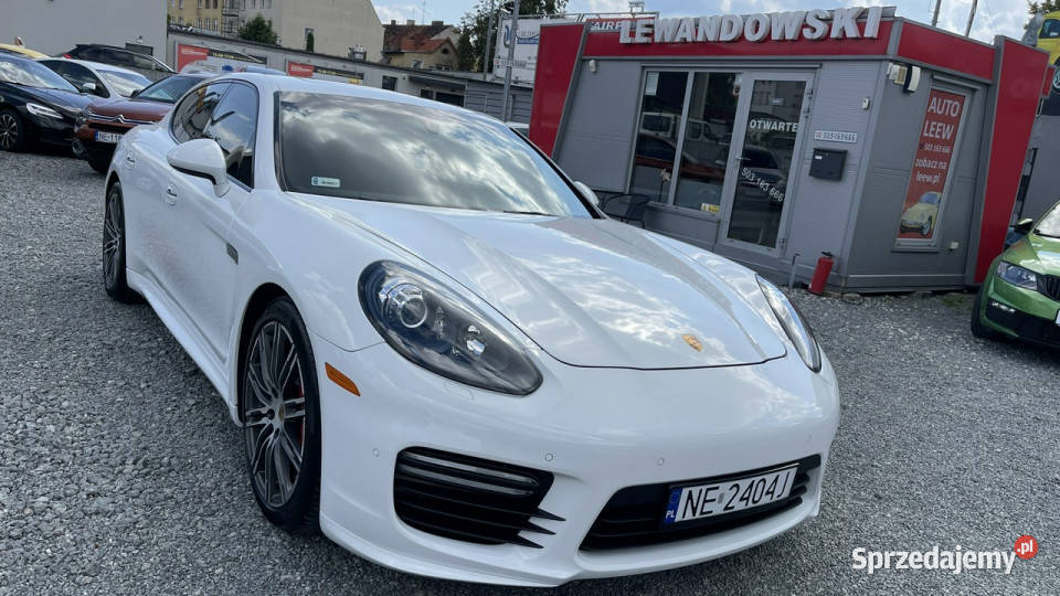 Porsche Panamera GTS 4.8 V8 Benzyna Automat 4x4