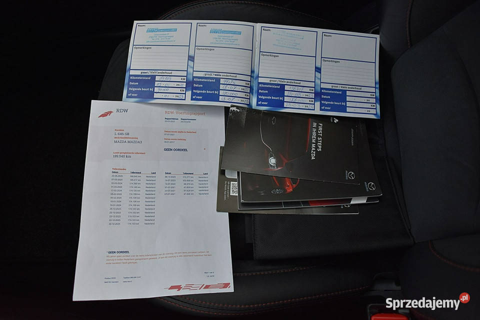 Mazda 3 15D Xenon Navi Kamera Alcantara przyciemniane szyby Nowe Kucice