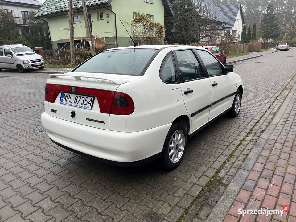 Seat Cordoba 14mpi Salon zadbana biała 99r Zarejestrowany w Polsce Seat Płock