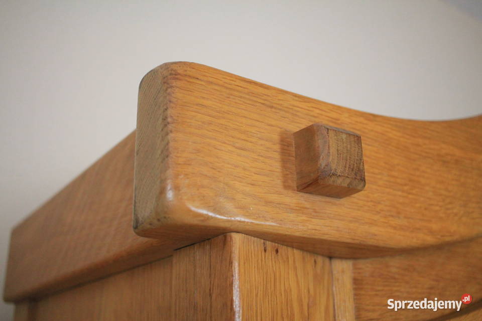 Szafa dębowa piękne zdobienia lite drewno Góra