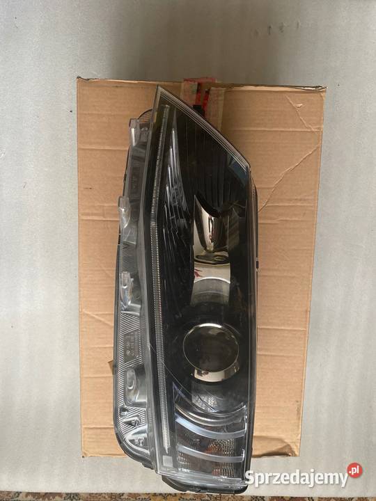 SKODA OCTAVIA III halogen xenon 5E2941017B podkarpackie Pilzno