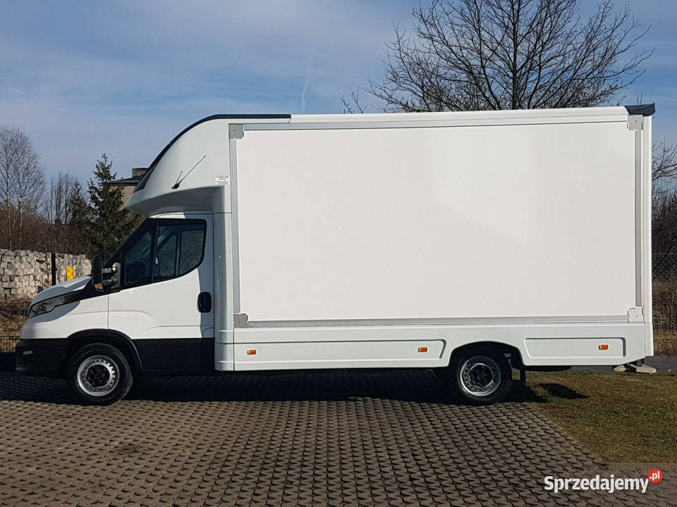 Iveco Daily KONTENER NISKOPODŁOGOWY 443x223x242 Rok produkcji 2020 Poręba