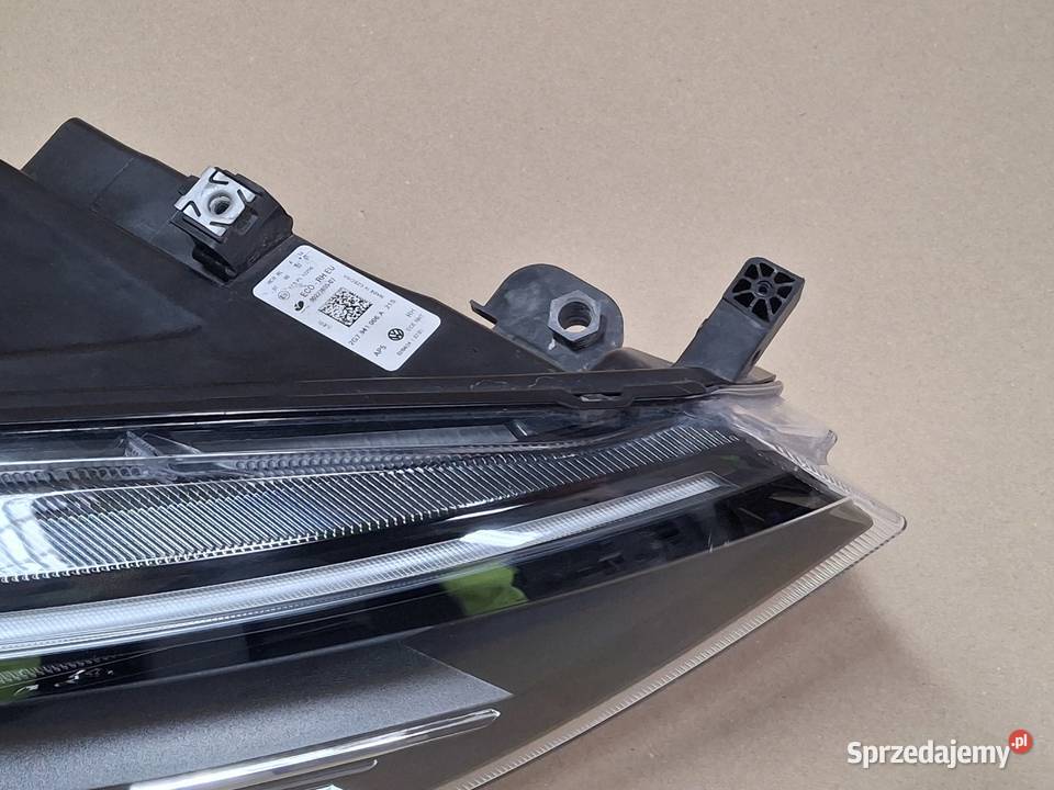 VW TAIGO REFLEKTOR PRAWY FULL LED LAMPA PRAWA Bieleń