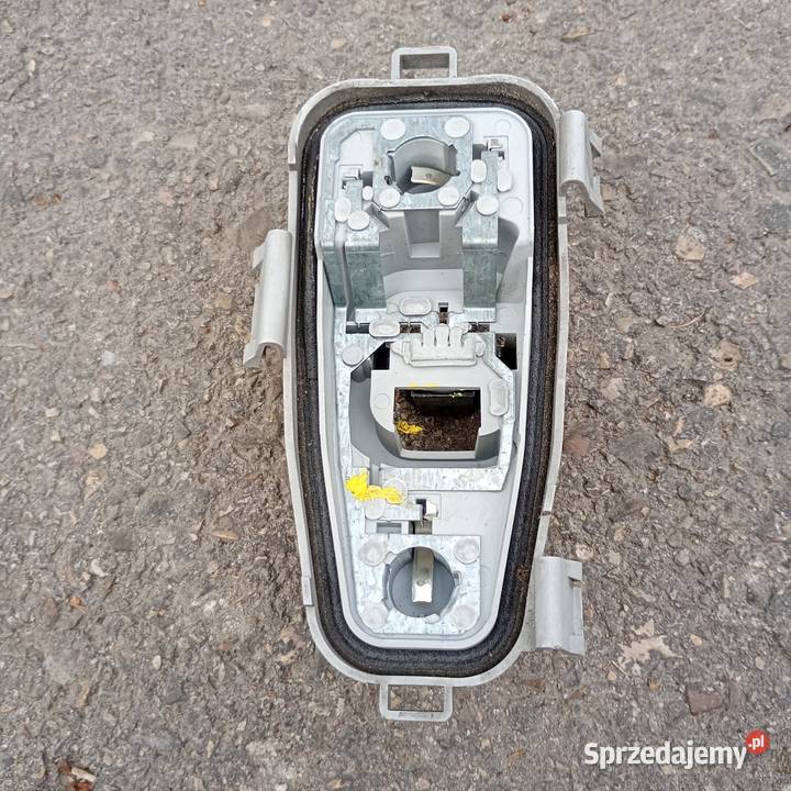 Wkład lampy tył Citroen C4 Picasso prawa strona Zdziarzec