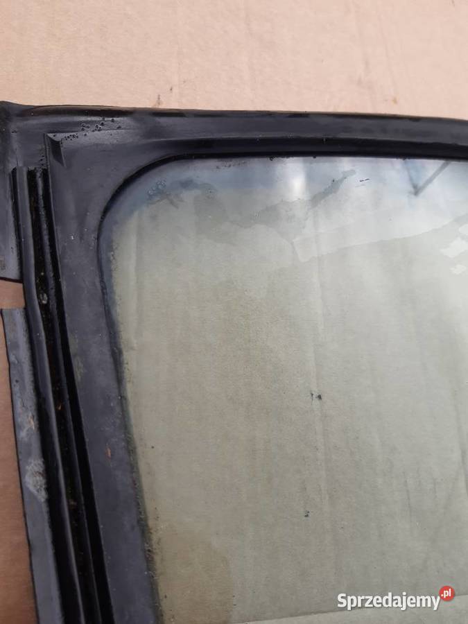 BMW E30 Szyba karoseryjna lewa tylna lewy tyl Boczne (drzwi) mazowieckie Mińsk Mazowiecki