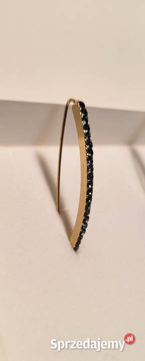 Złote kolczyki z błękitnymi syntetycznymi