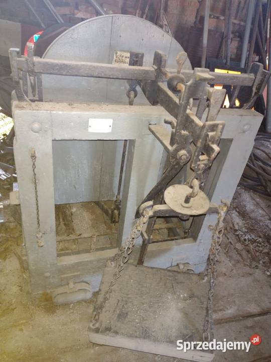 SPRAWNA waga platformowa 500 stara metalowa wielkopolskie Krotoszyn