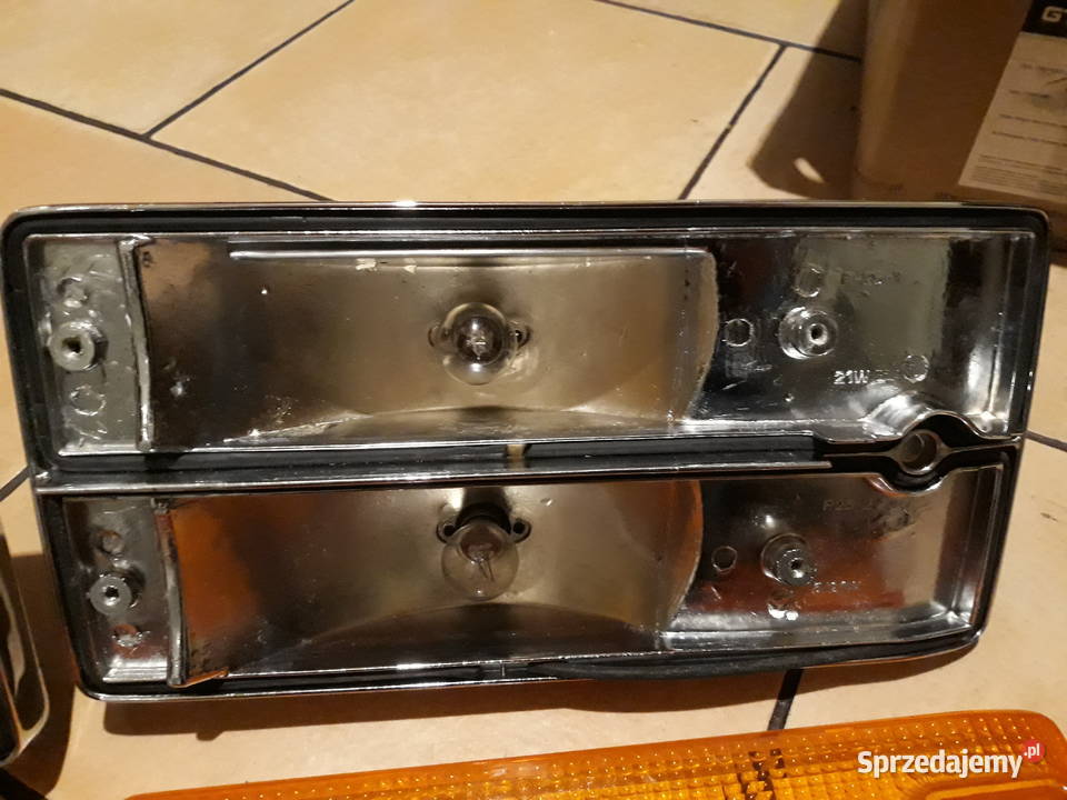Fiat125p lampy tylne nowe Leszno