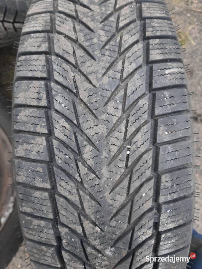 Koła zimowe 15 Pozostałość Mercedesie Resko