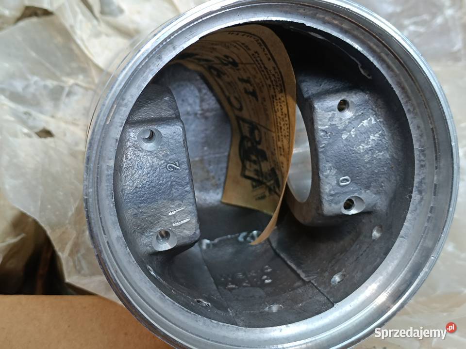 Nowy tłok tłoki Star 28 260 S530 S530A silnik Częstochowa