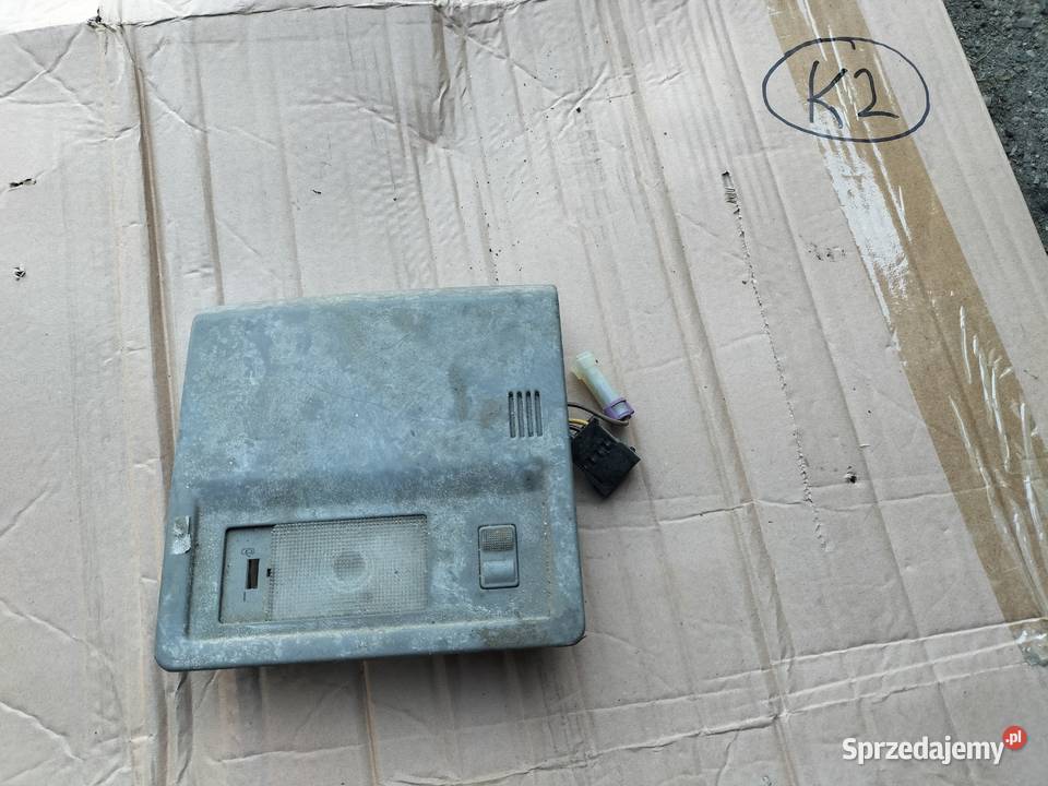 LAMPKA KABINY AUDI 80 B4 8A9877829 Kamień-Kolonia