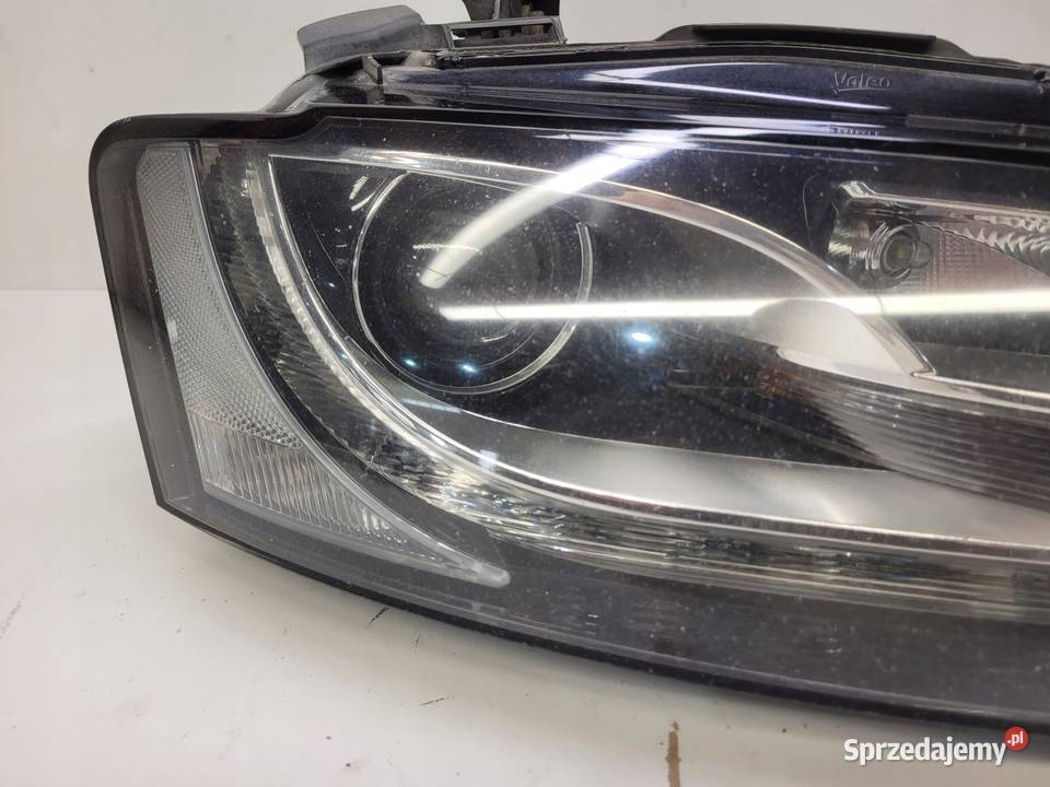 REFLEKTOR PRAWY PRZÓD AUDI A5 8T0941004AP XENON Przystajń