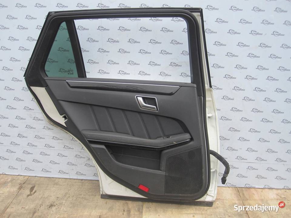 MERCEDES E IV W212 12r drzwi lewe tył