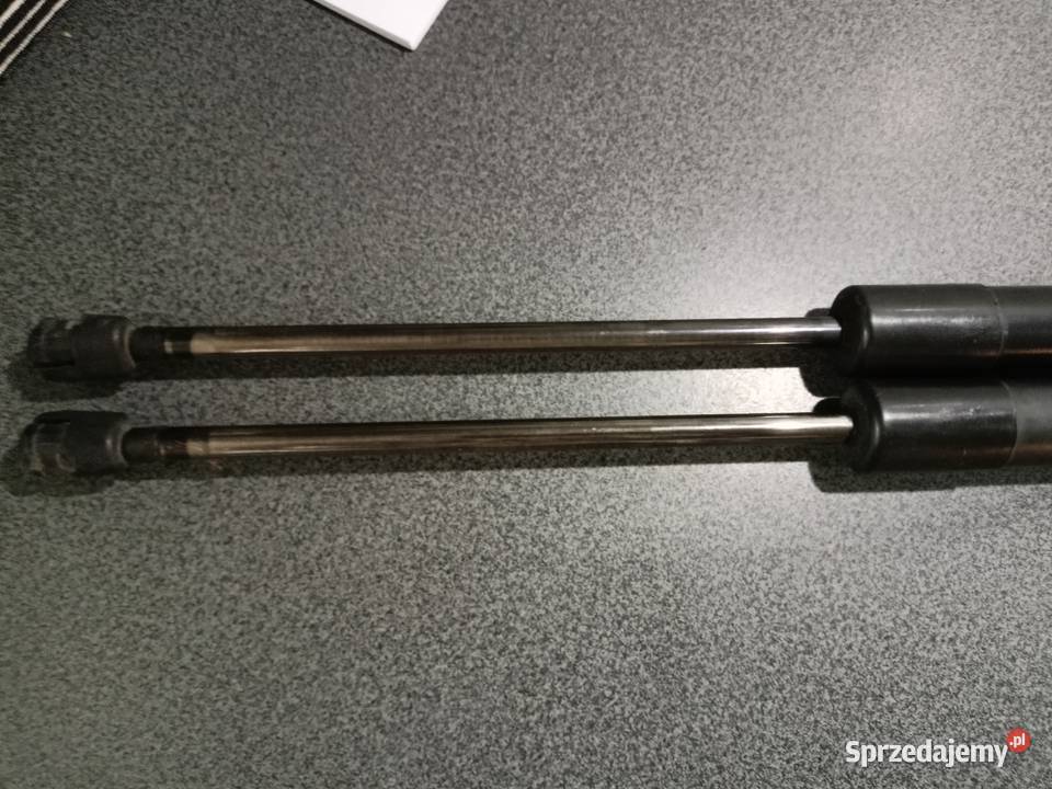 Siłownik klapy VW t5 tył Pozostałe Oława