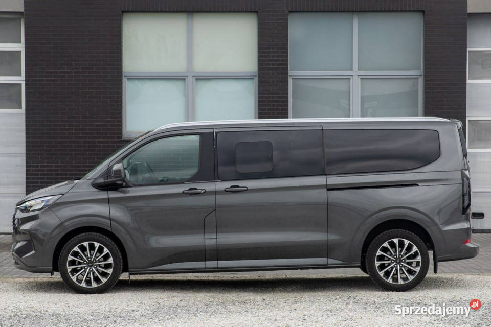 Ford Tourneo Custom 8OSÓB 170 L2H1 szklany dach 7000km