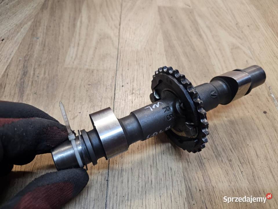 Suzuki GS 500 wałek rozrządu ssący dolotowy Jelenia Góra sprzedam