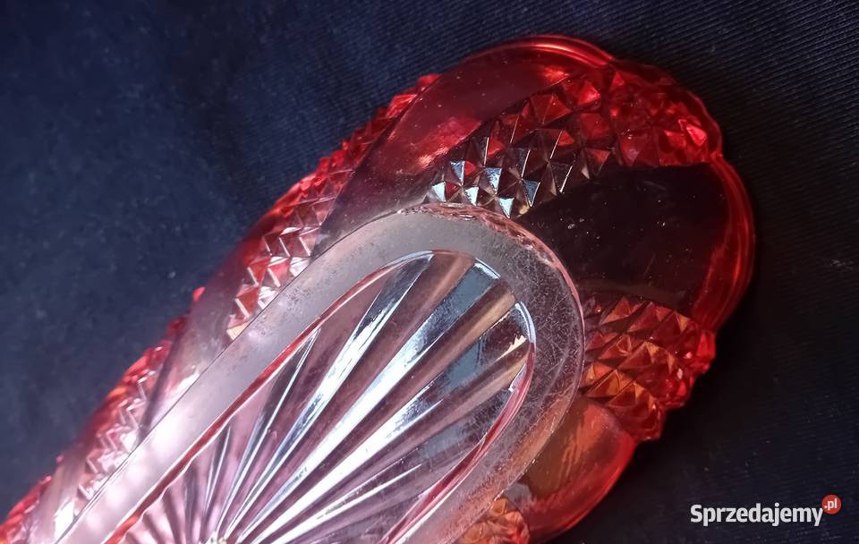 Kryształowa tacka na grzebienie Baccarat różowa Koźminek