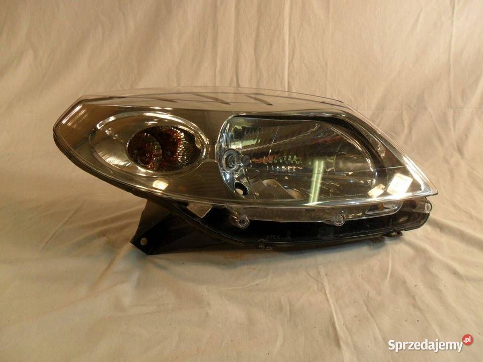 Reflektor Przód strona prawa Dacia Sandero MM162 Nowy Tomyśl sprzedam