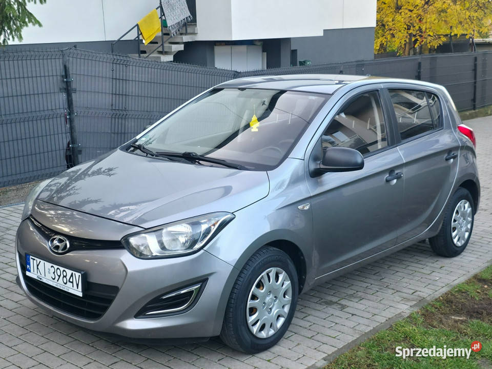Hyundai i20 125 Benzyna Serwisowany Bogate 204000km Piekoszów sprzedam