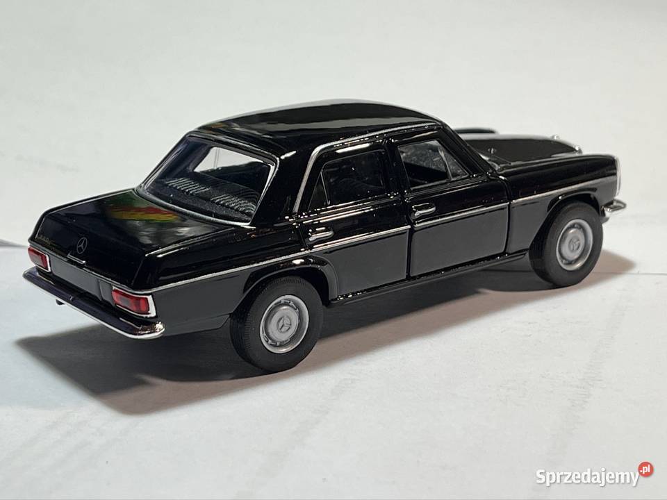 Kolekcjonerski model samochodu MercedesBenz 220 kujawsko-pomorskie