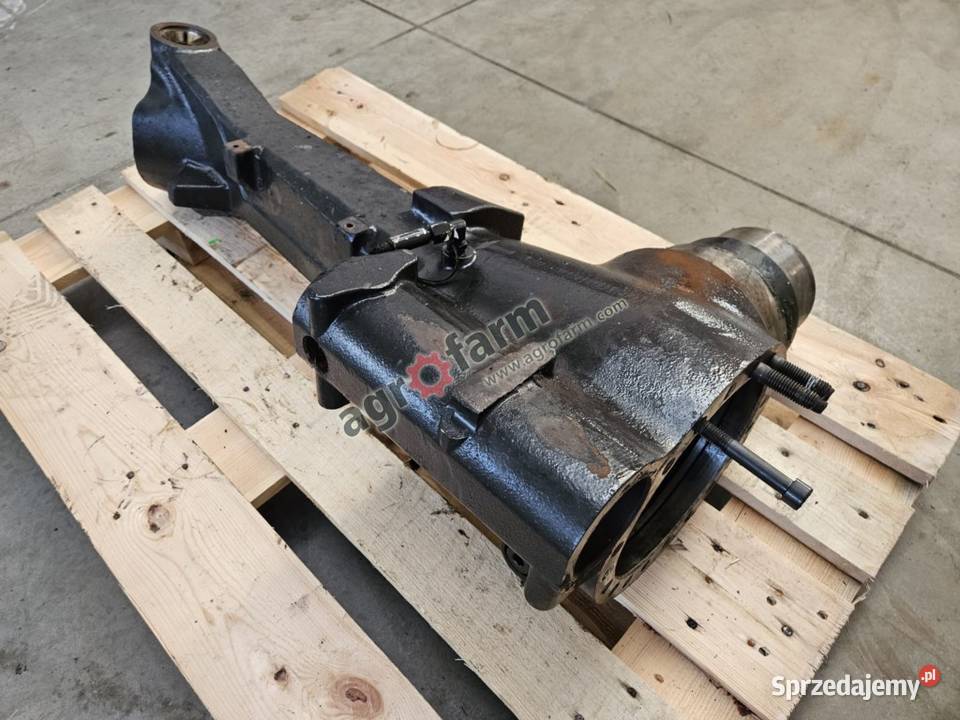 Obudowa mostu FWD RH Valtra N111 N121 N141 Byków