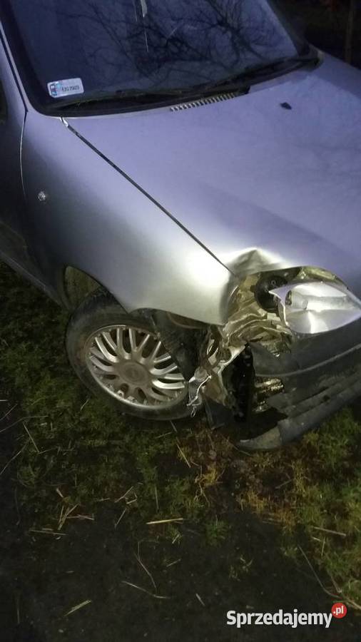 Fiat Seicento uszkodzony sosne Seicento