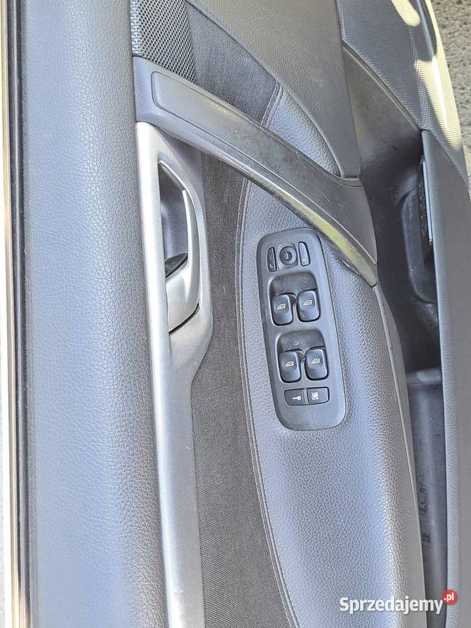 Volvo V70 24 benzyna 170 Manual wielofunkcyjna kierownica