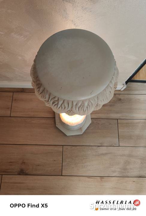 Kolumna Lampa z alabastru Wola Podłężna